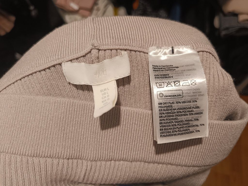 Prążkowane legginsy z paskiem pod stopą h&m L