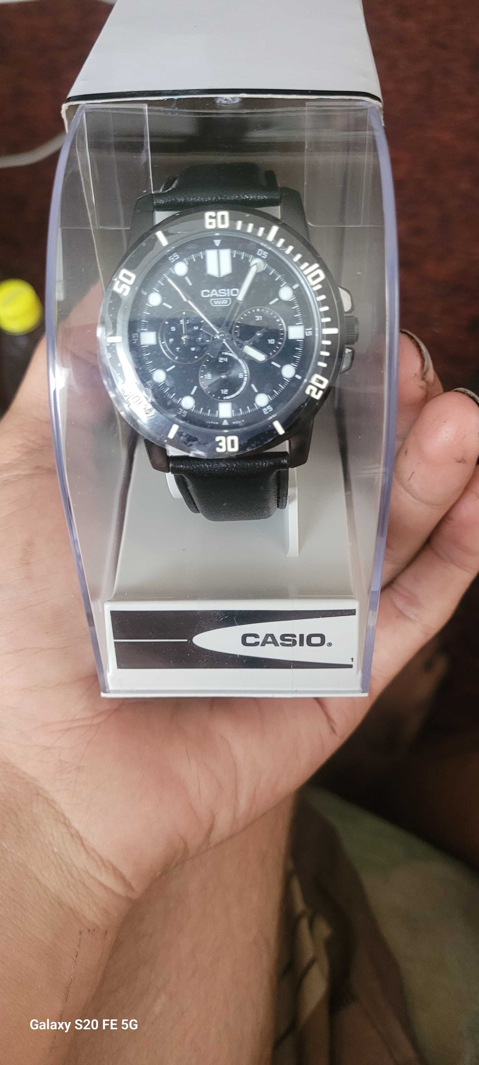 Чоловічий годинник Casio MTP-VD300BL-1E