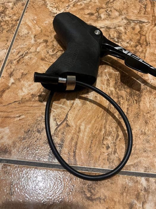 Klamkomanetka Prawa SRAM APEX Shift/Brake Lever APEX1 11-rz BOX