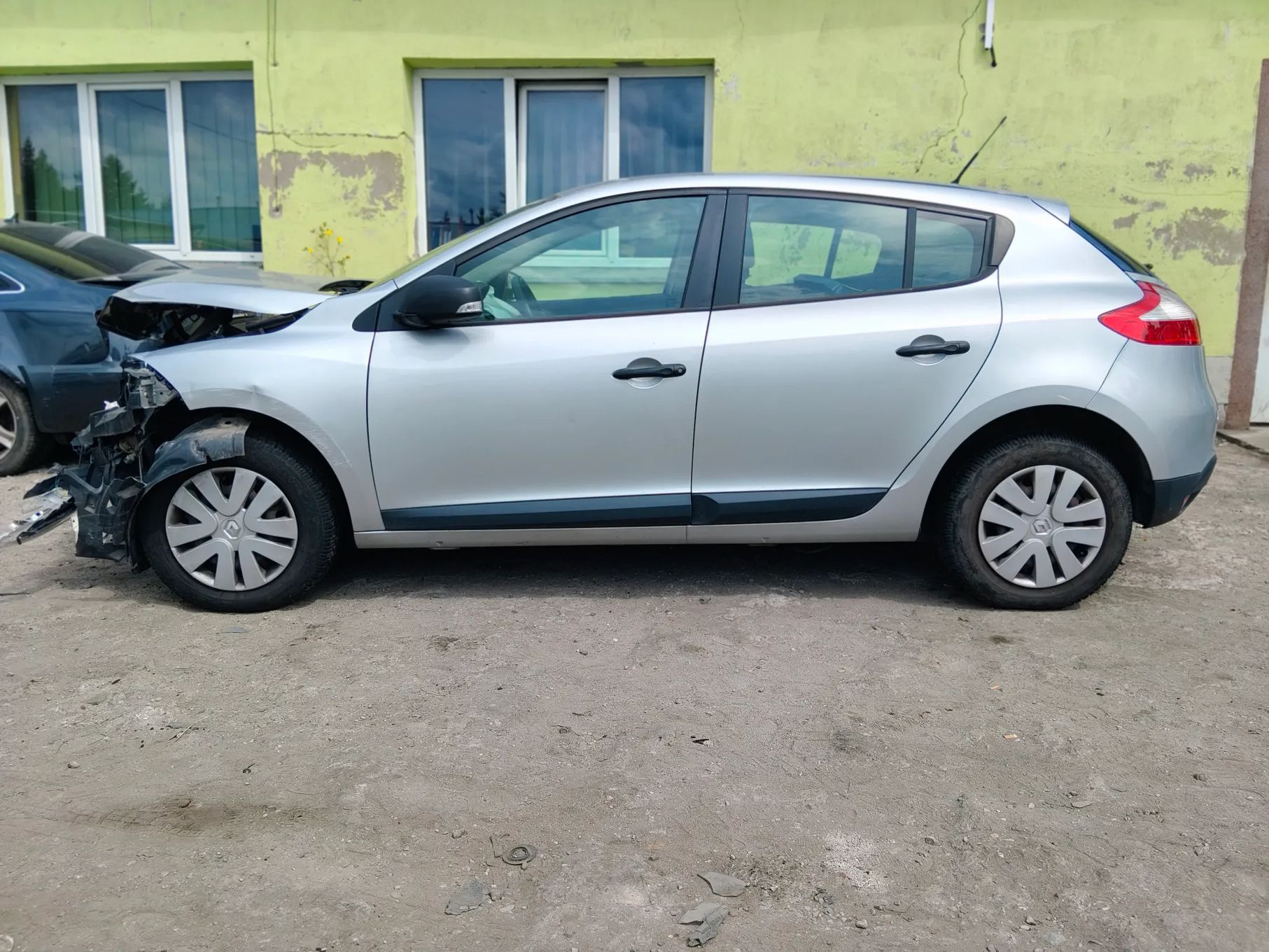 Renault Megane III 5D H/B TED69 K4M Części