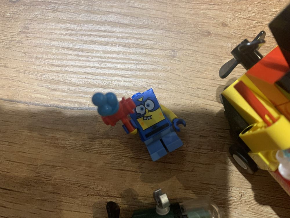 Lego spongebob mam podleko