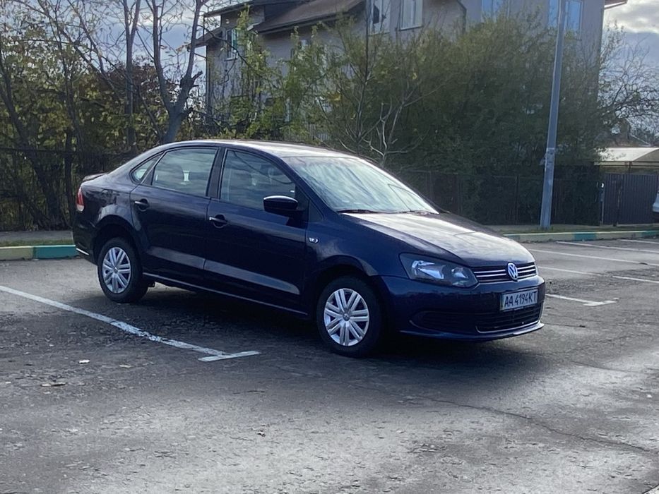 Продам Volkswagen Polo 1.6 газ/бензин з рідним пробігом офіційний 2013