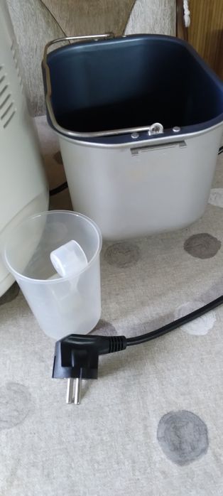 Продам хлiбопiч DeLonghi " ATUTTOPANE"