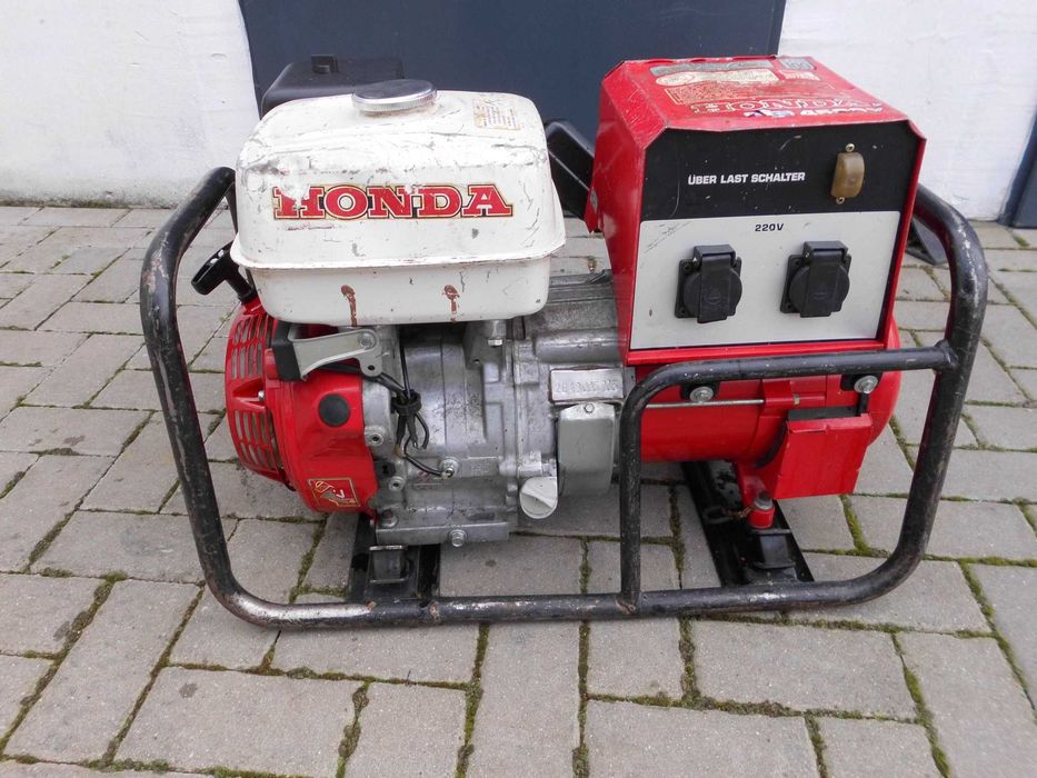 Agregat prądotwórczy Honda 4000W 11HP