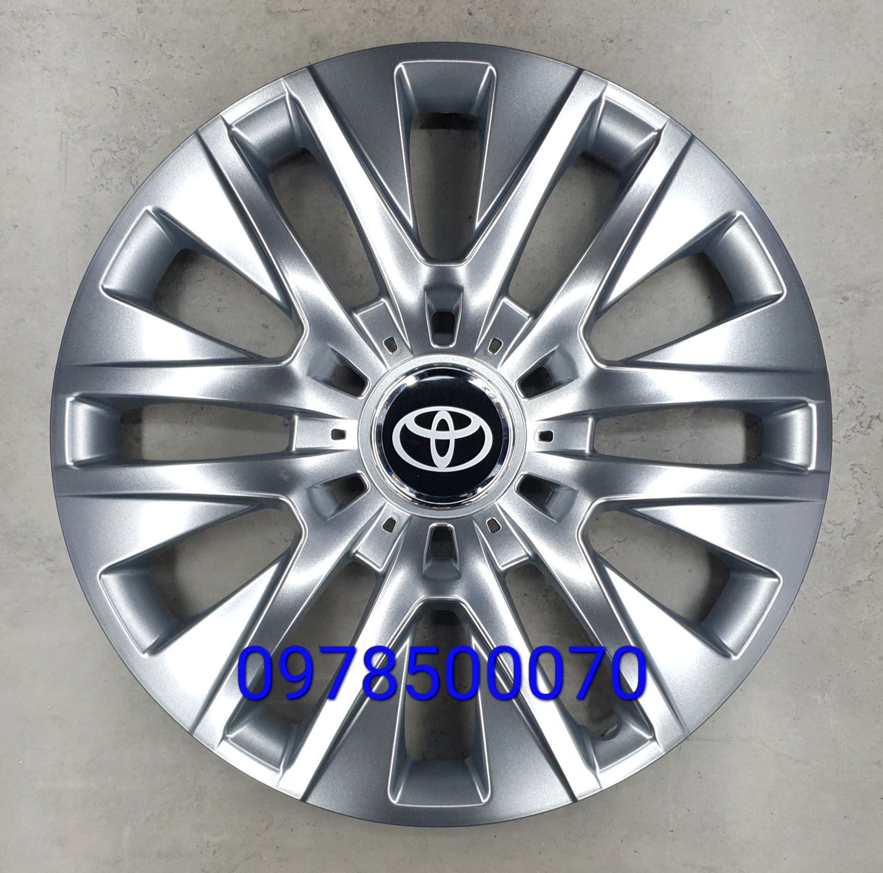 Ковпаки Тойота R16 Corolla Camry Avensis Yaris Auris Колпаки Toyota