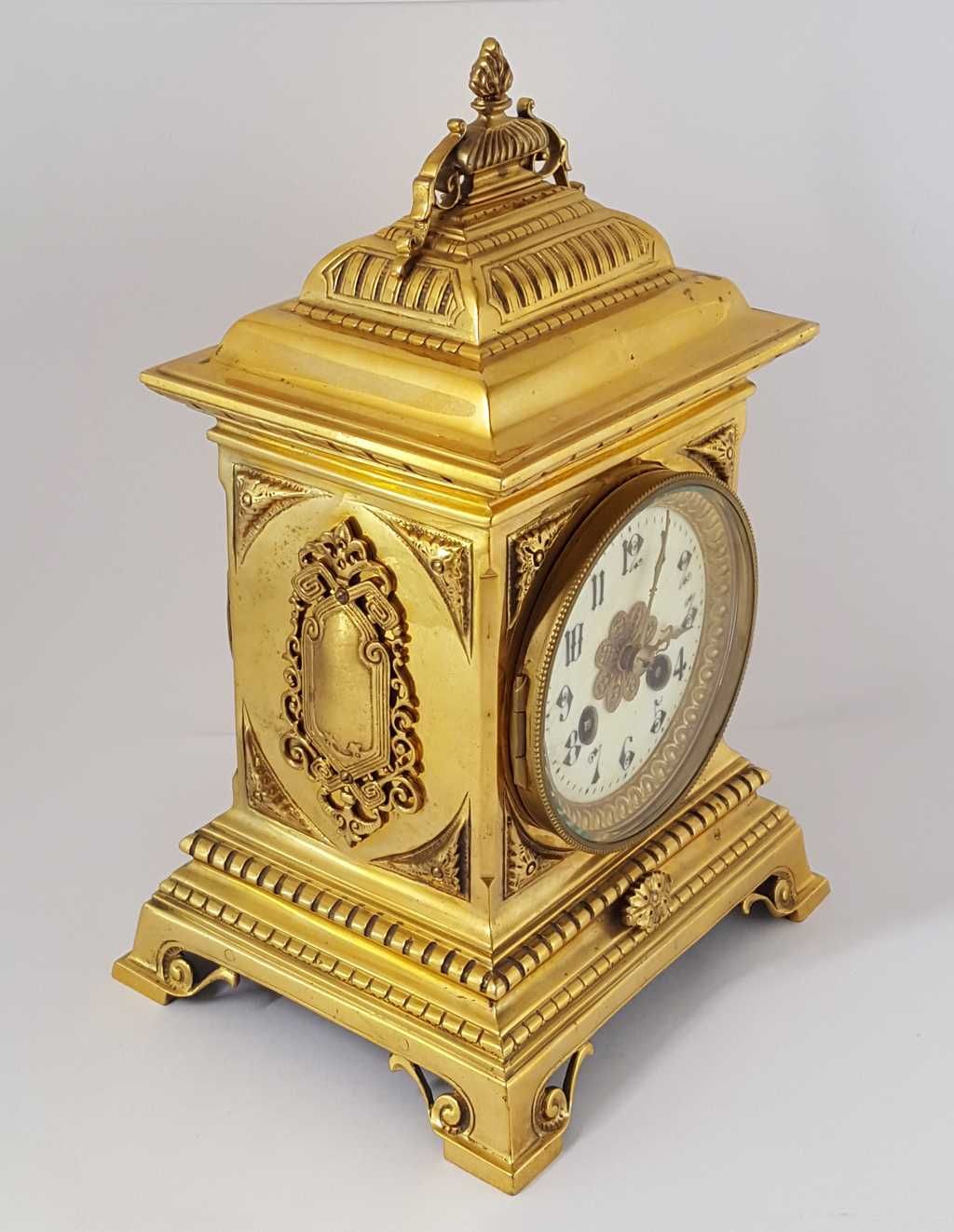 Zegar z XIX wieku - brąz złocony
