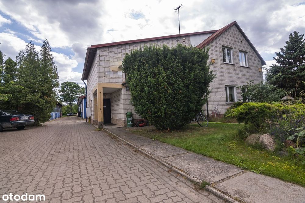 Hala/Magazyn, Zaścianki