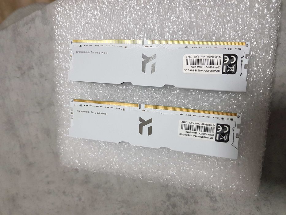 Pamięć 16GB ram DDR4 GoodRam 2x8GB 4000MHz