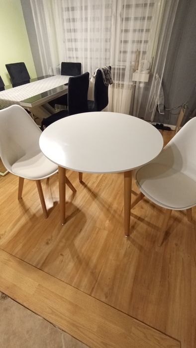 Stół 80+dwa krzesła styl skandynawski biały