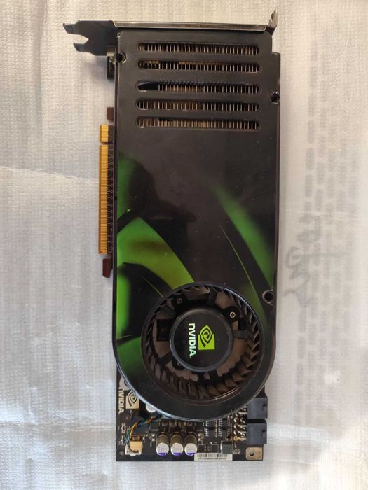 Відеокарта 8800GTX