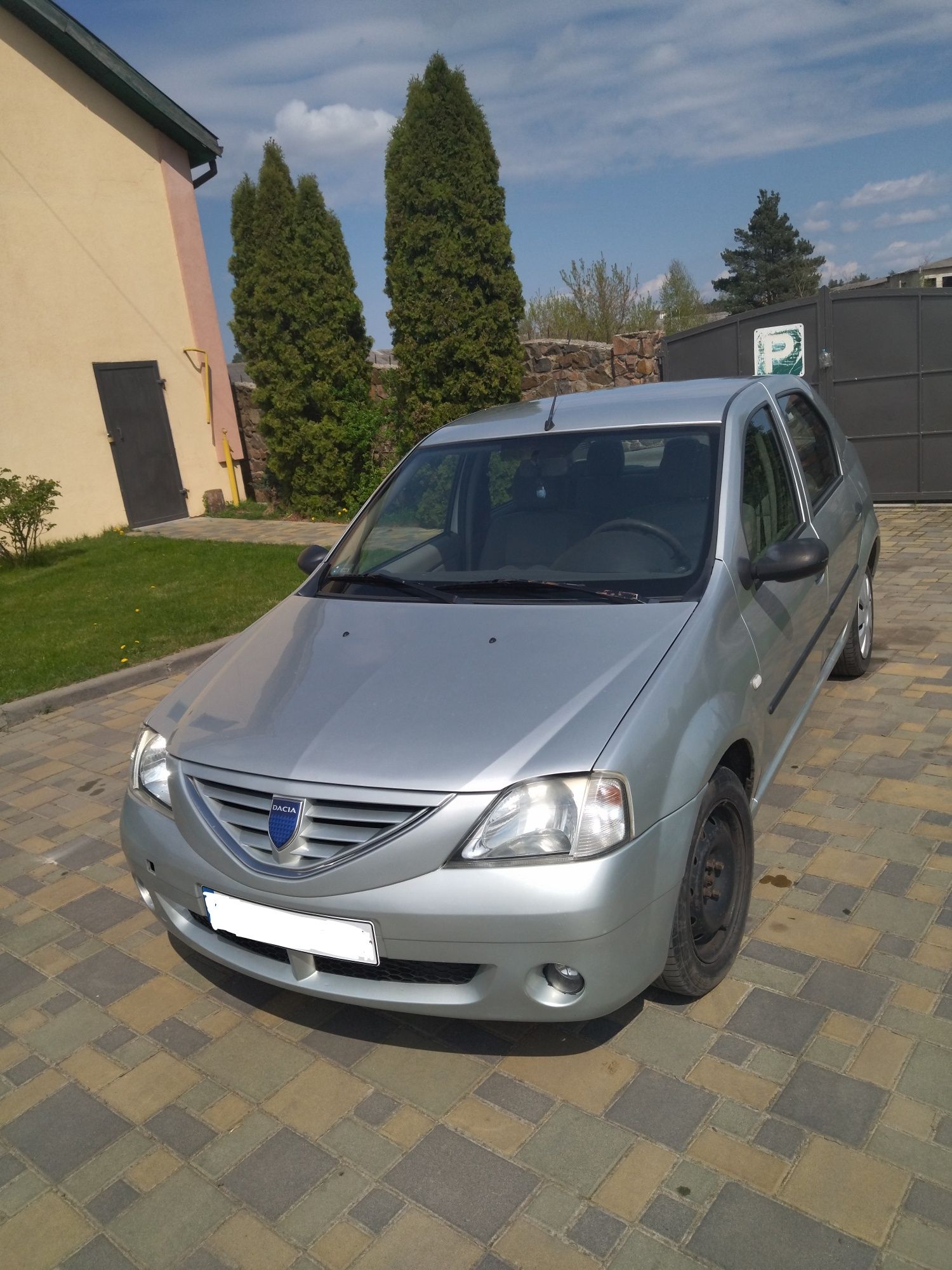 Дакіа логан дача логан Dacia Logan 2006р 1,5 тді по запчаст. Двигун