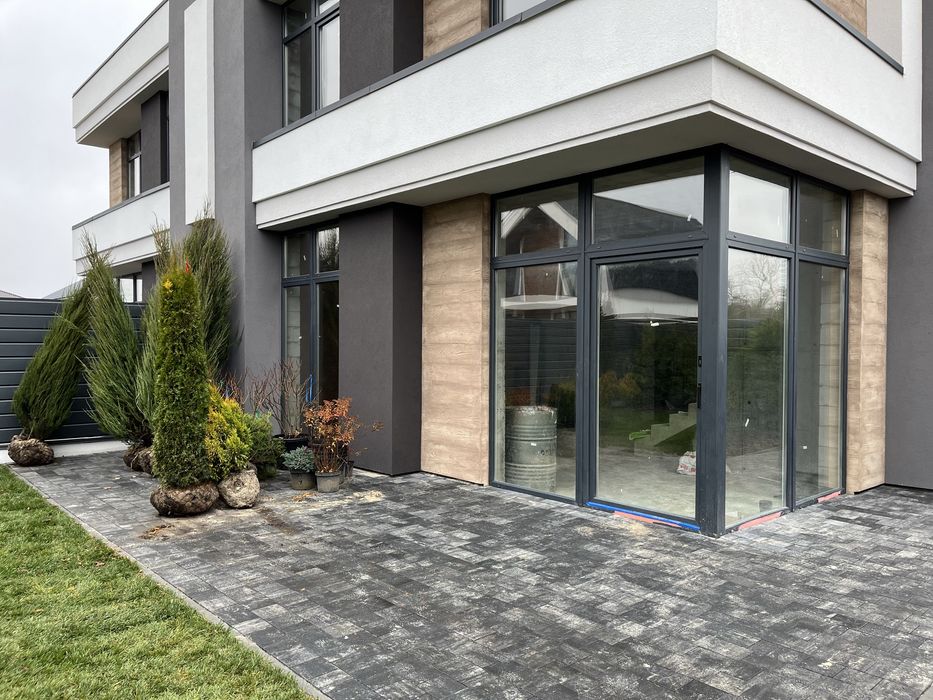 Сучасний дуплекс 136 кв.м, 3 сотки. Залишилась 1 половинка