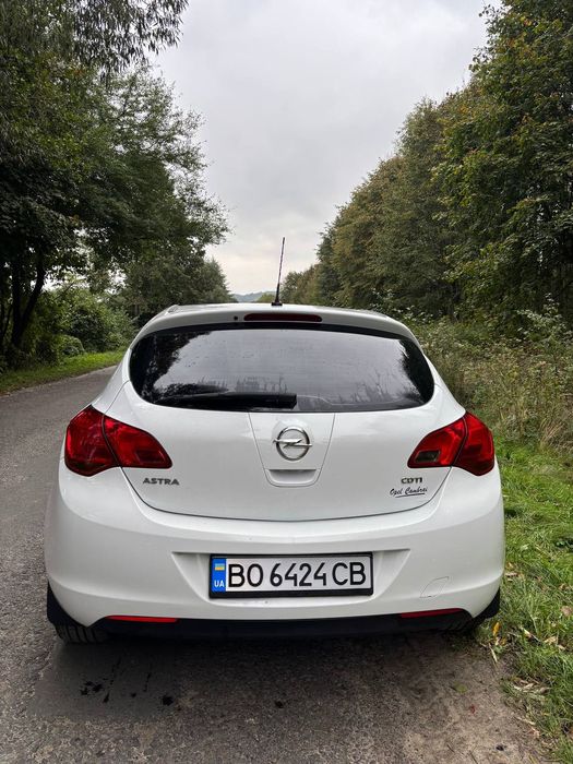 Opel Astra j.1.7 cdti