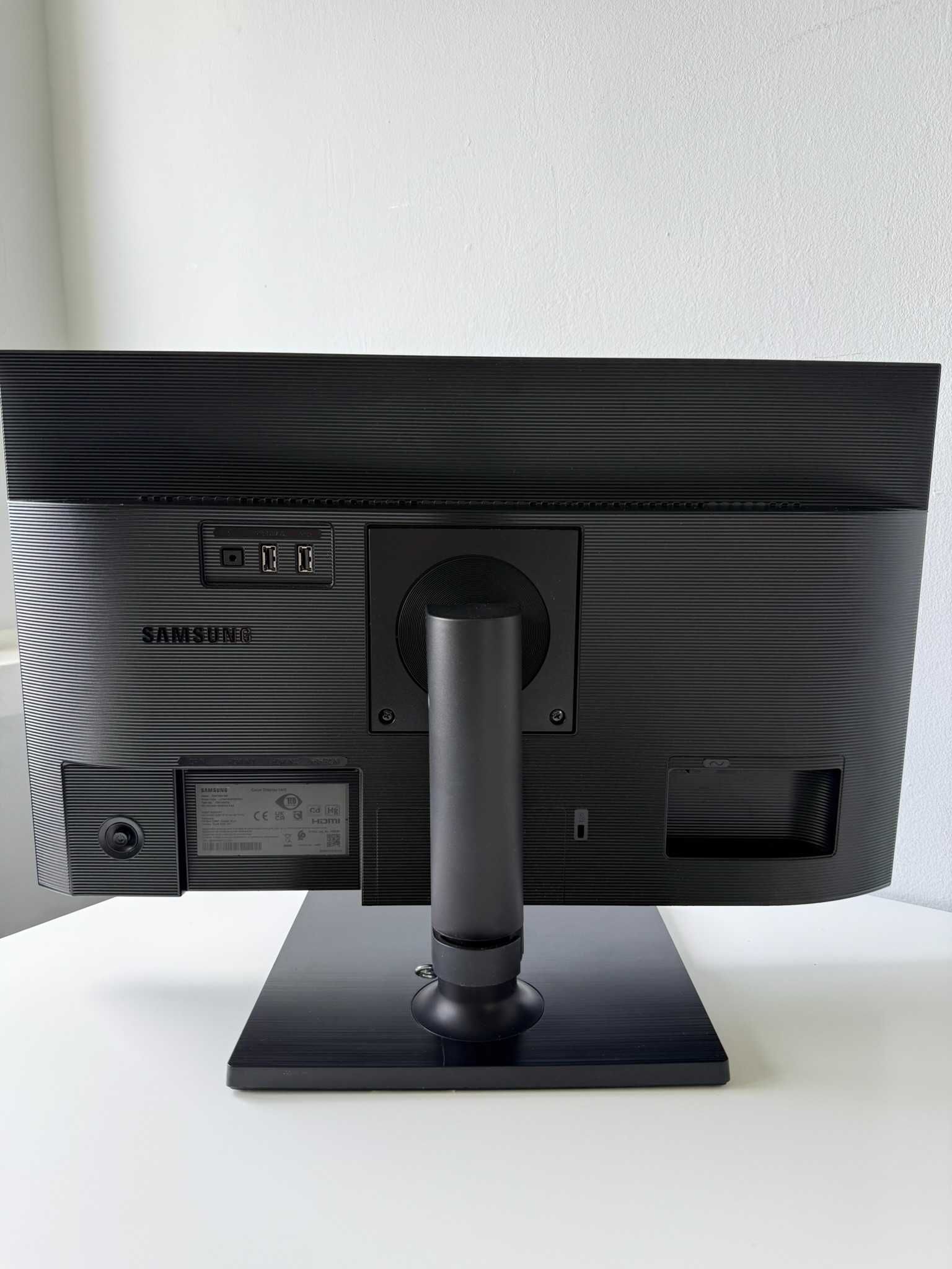 Monitor Samsung F24T450FQR 24” IPS Full HD 75Hz  regulowana wysokość
