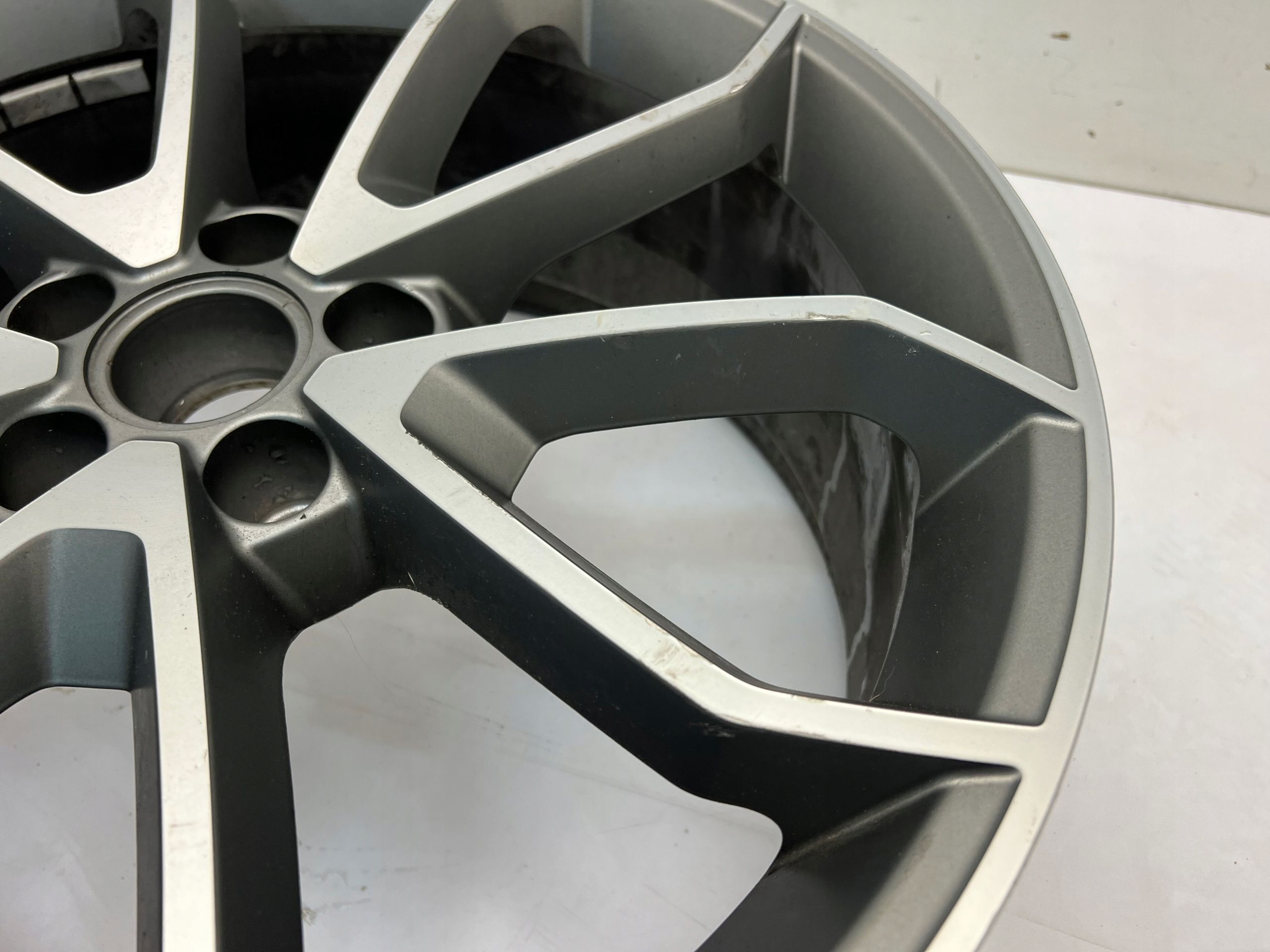 Audi Q3 8U s line Felga koło 8.5Jx20 ET36 5x112 oryginał