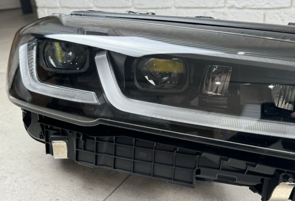 Фары BMW G30 Shadow Line LED LCI 2020+ для  G30 G31 2016-2020 оптика