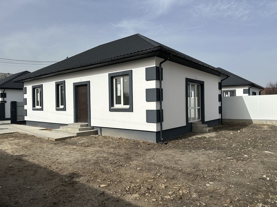 Застройщик!ЄОСЕЛЯ ЄВІДНОВЛЕННЯ дом в ЦЕНТРЕ Броваров!