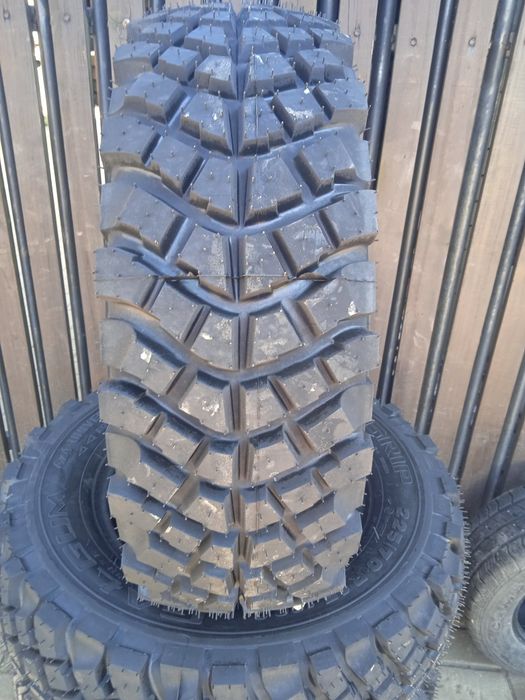 Opony Terenowe 225/70R15 M/T Jasło montaż