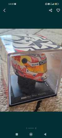 Max Verstappen F1 kask pamiątka 1:4