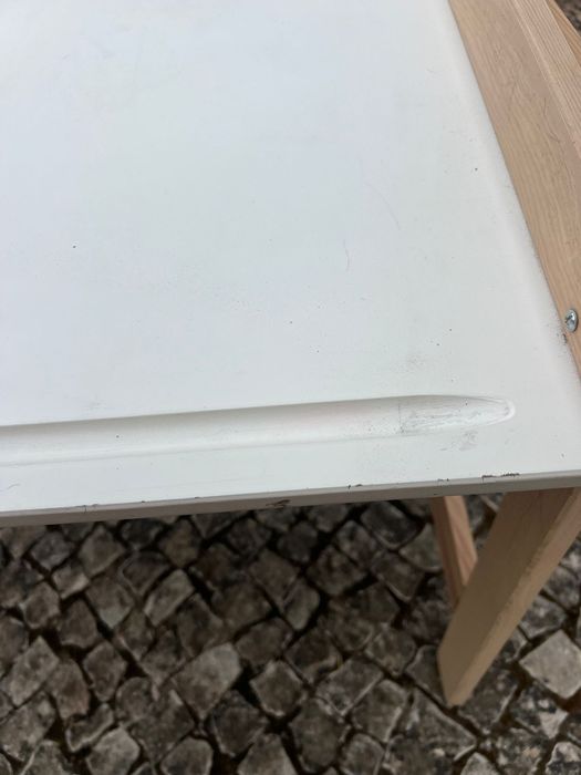 Secretária Ikea Flisat