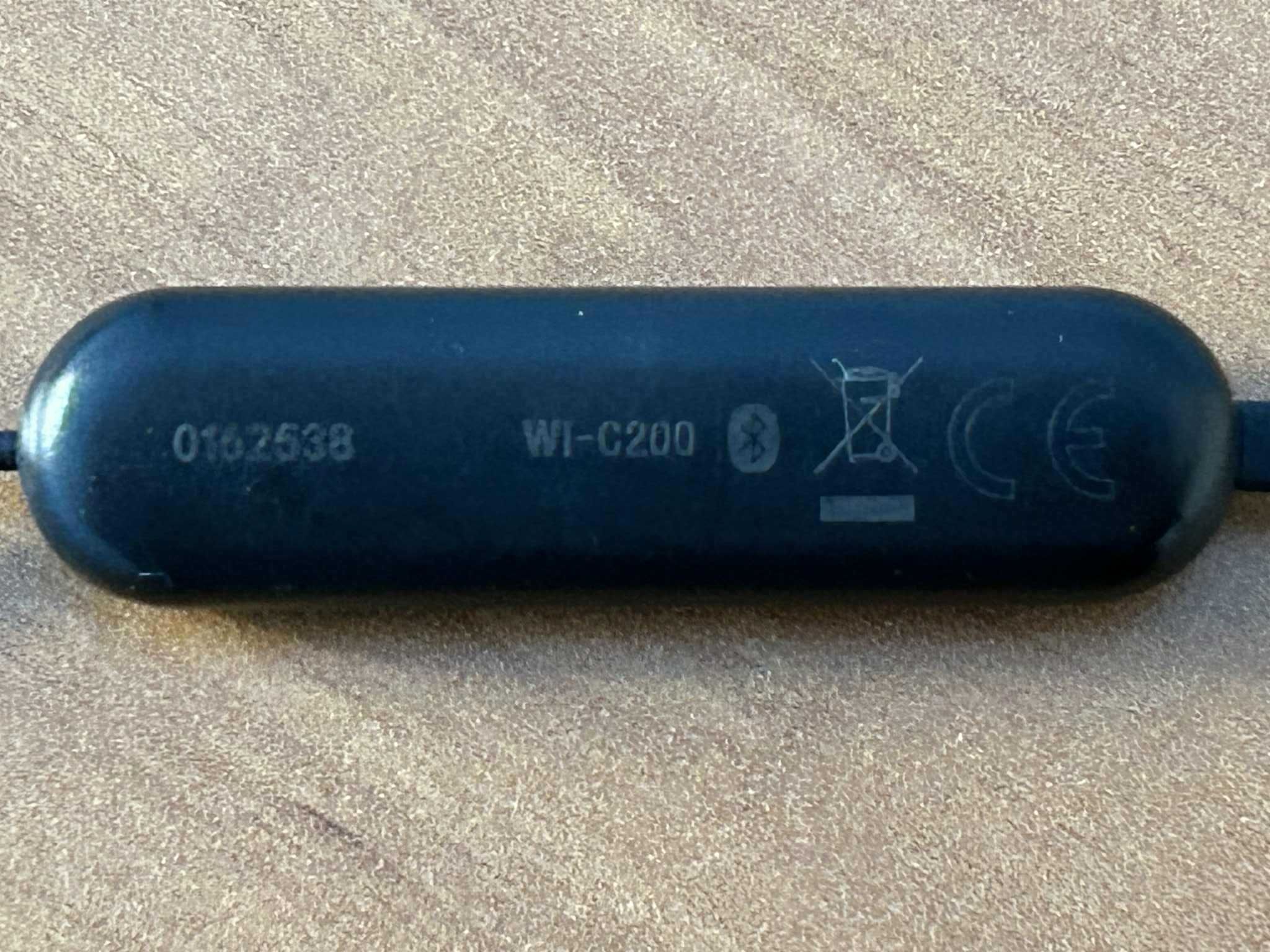 sportowe słuchawki bezprzewodowe bluetooth Sony WI-C200 z kabelkiem