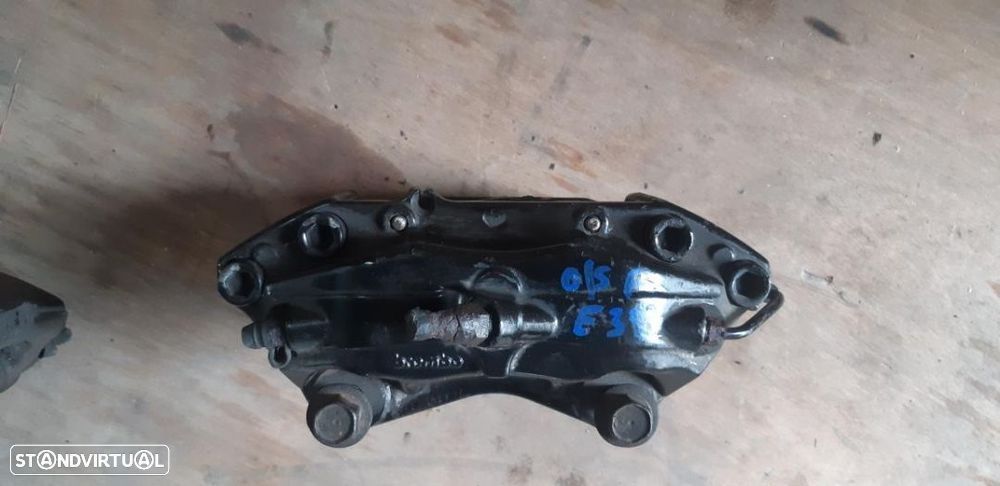 Kit travagem Brembo de 4 pistões para aplicação