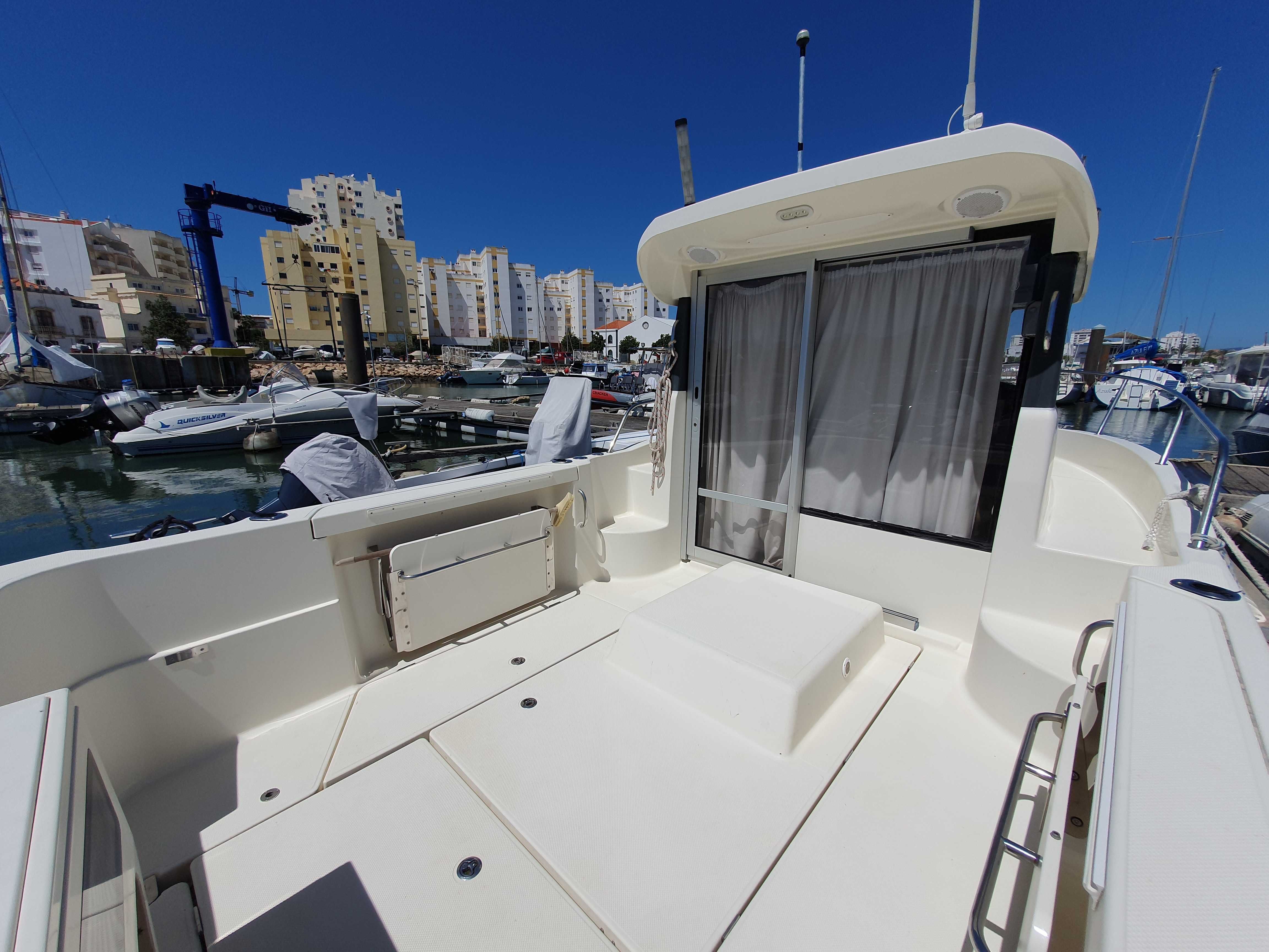 Quicksilver Arvor 730 – Licença MT | Pronta a Operar
