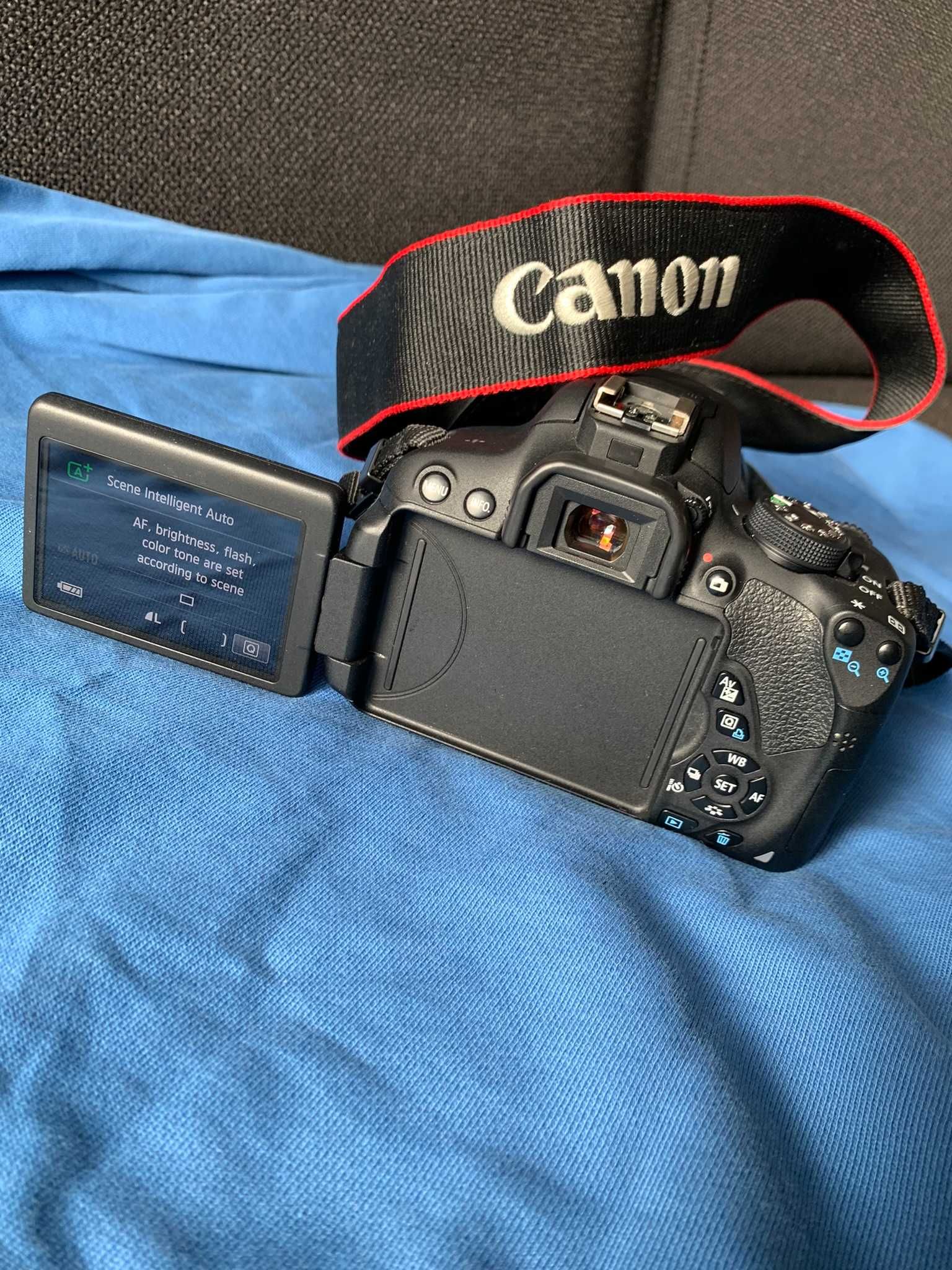 Aparat Canon EOS 700D EF-S 18-135 IS STM