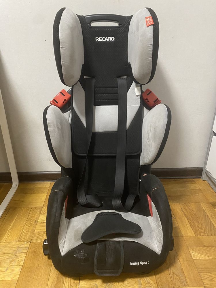 Автокрісло Recaro Young Sport