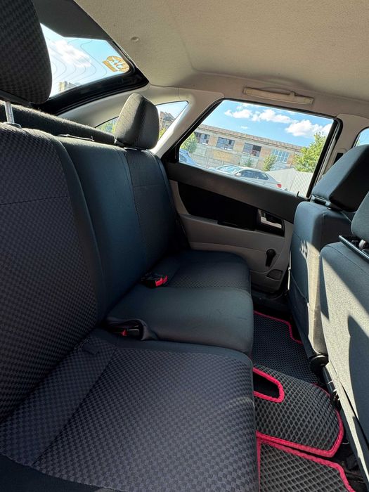 Priora Lada 2172 30 2011 на газу