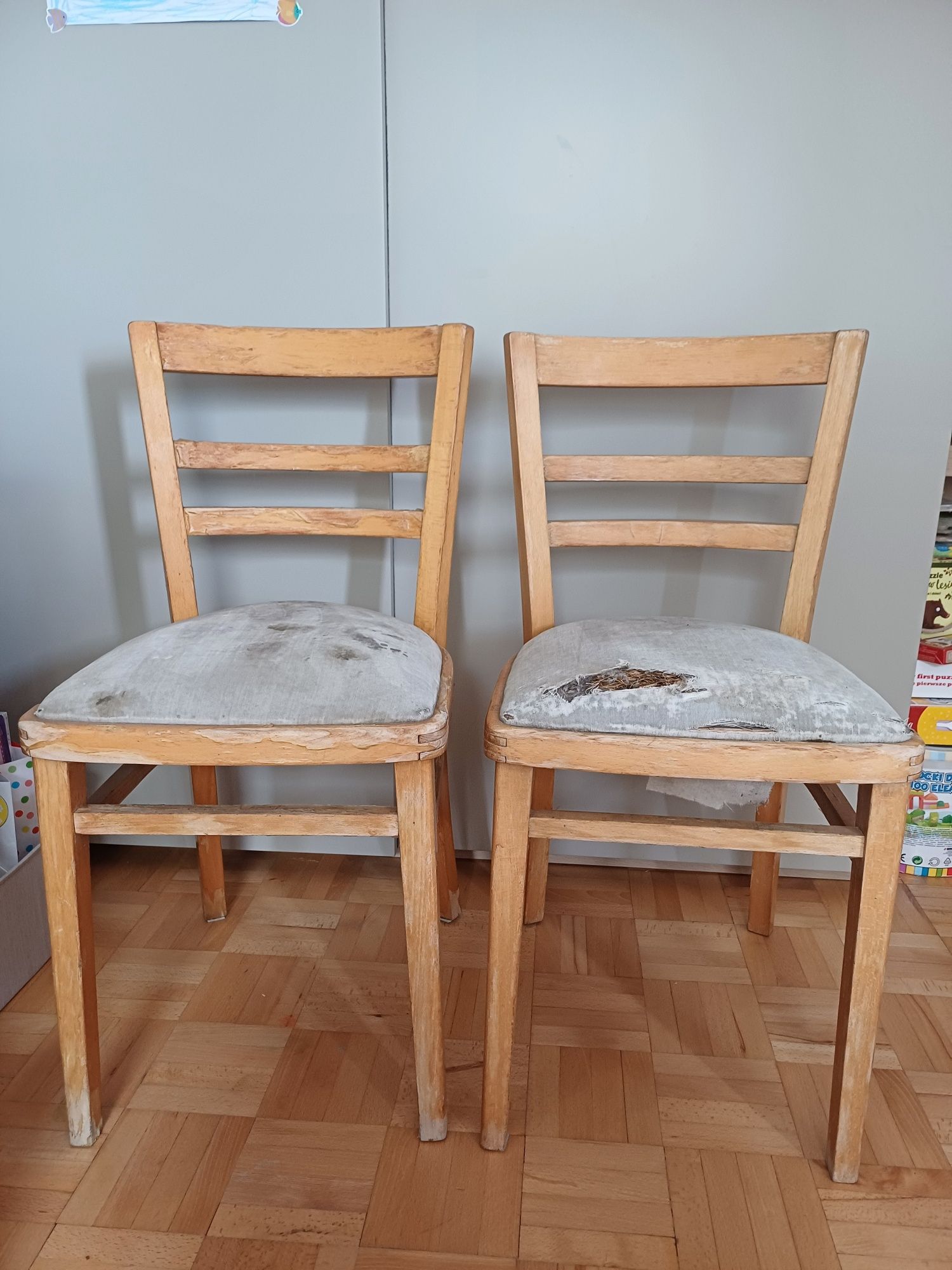 Krzesła drewniane do renowacji cena za 2 szt.