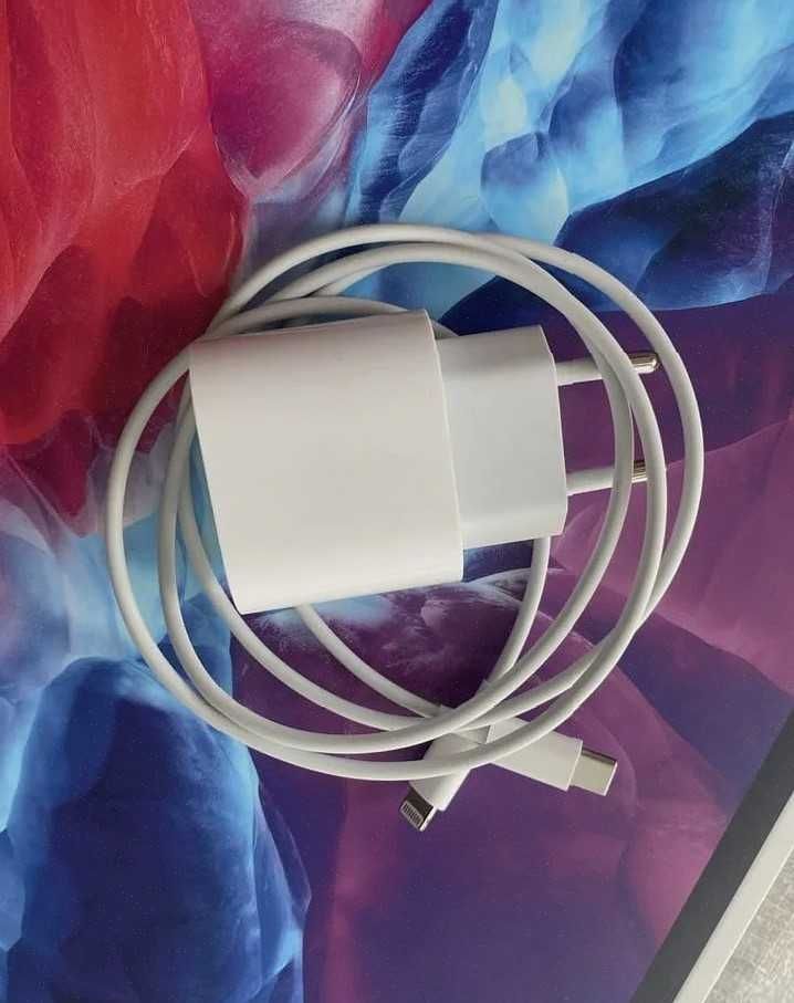 Швидка зарядка на iPhone 20w Оригінал