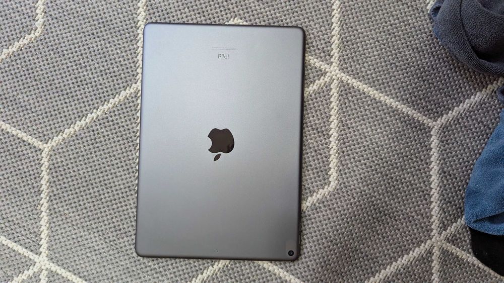 Apple iPad Air 3 64GB  Wi-Fi