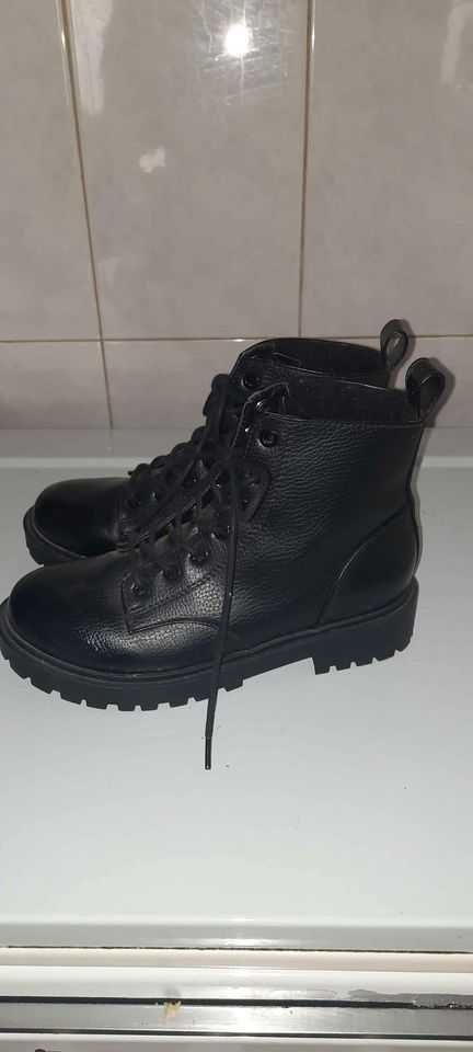 Botas H&M 36 forradas