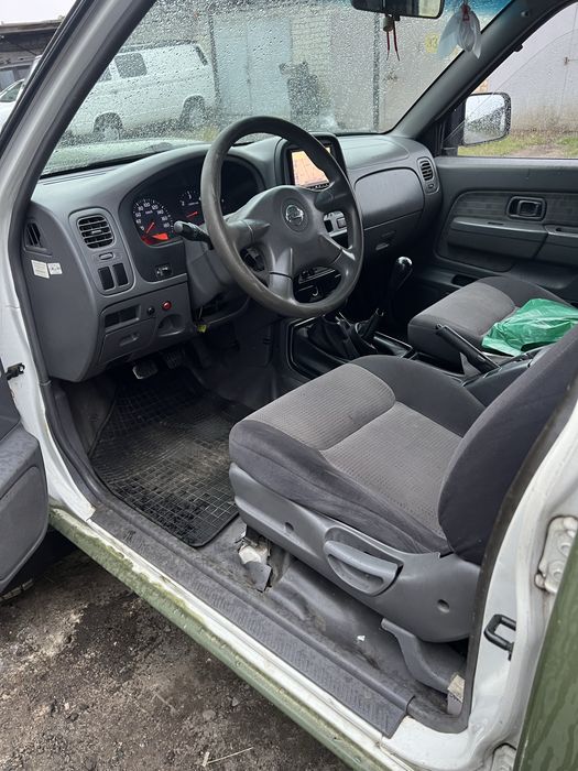Nissan Navara NP 300 D22