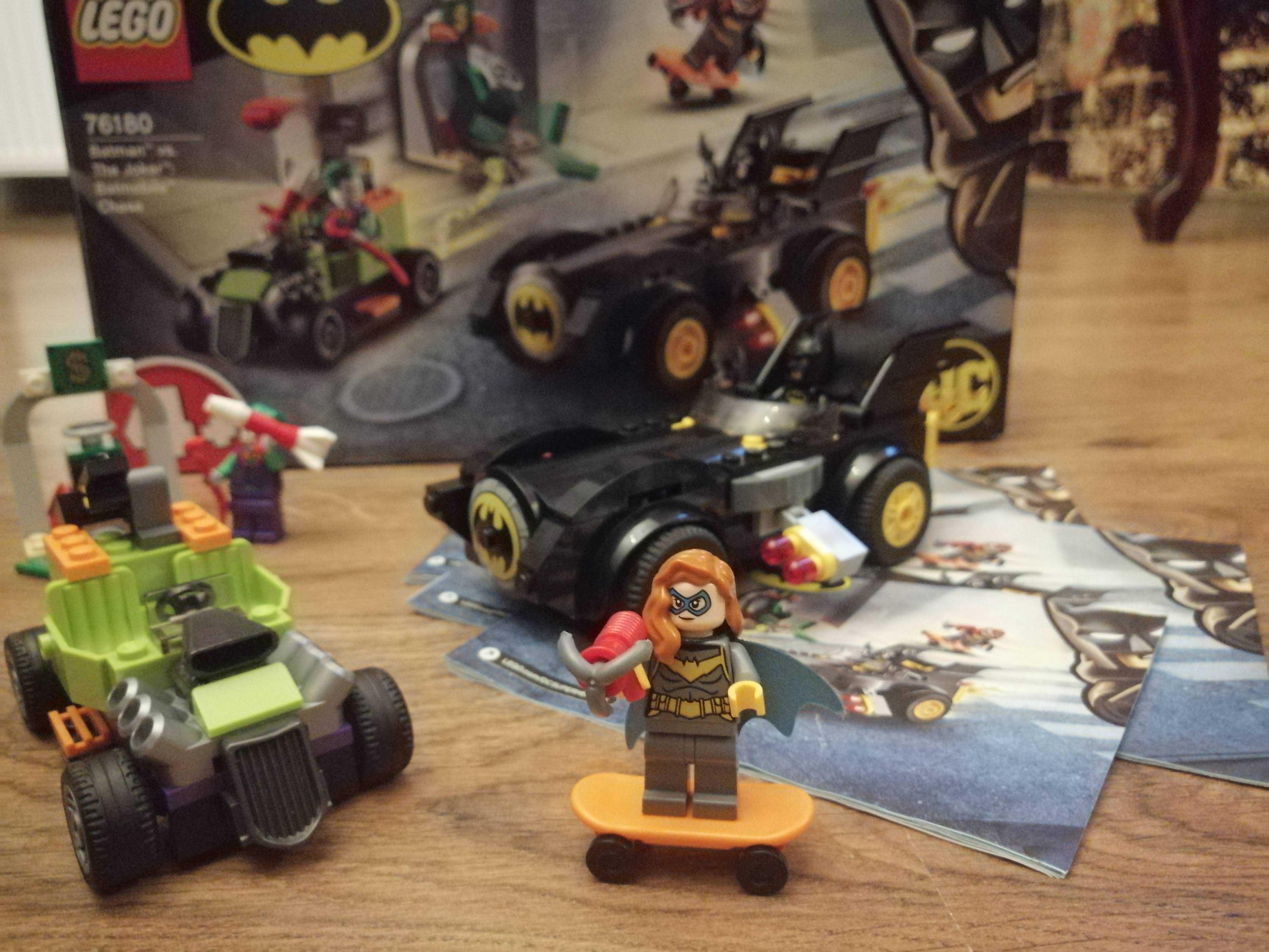 LEGO DC Super Heroes 76180 - Batman kontra Joker: pościg Batmobilem