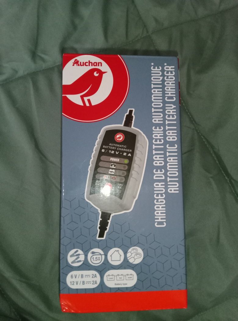 Carregador de bateria para Carro (Novo)
