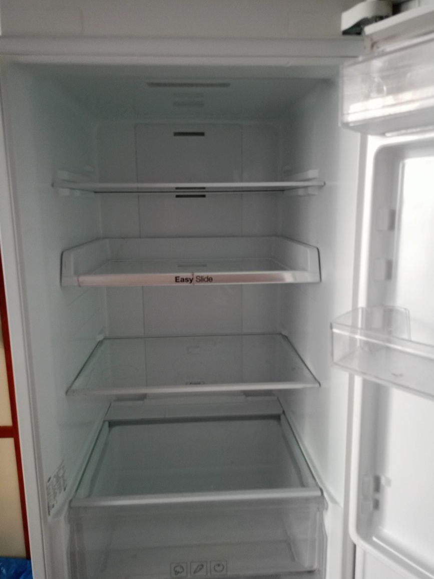 Lodówka Samsung rb31ferndef. Do naprawy.