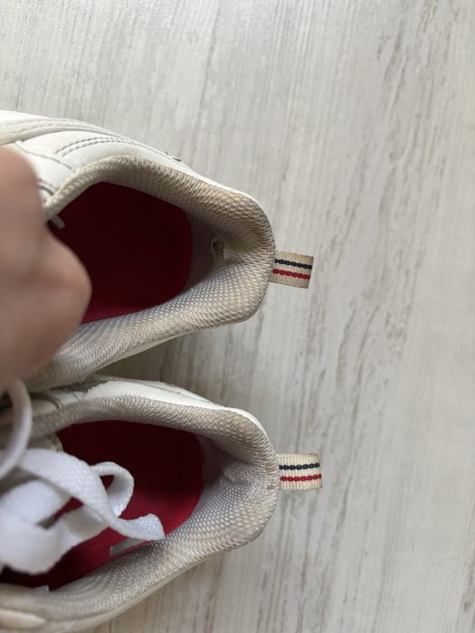 Używane znoszone buty białe adidasy 36 fila sportowe