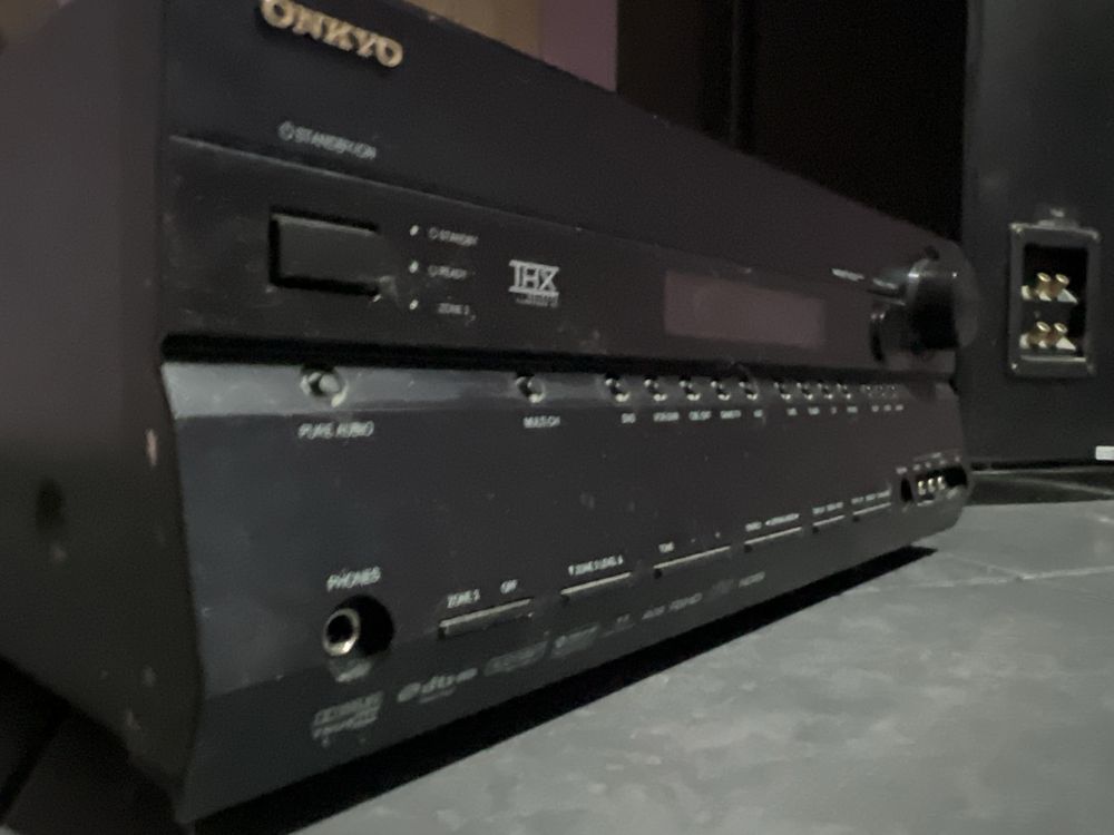 Wzmacniacz onkyo TX-SR705