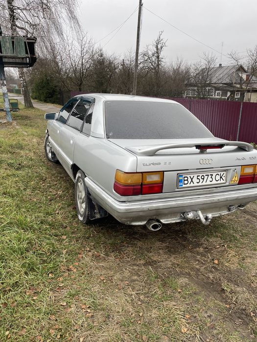 Ауді 100 2.2 газ бензин