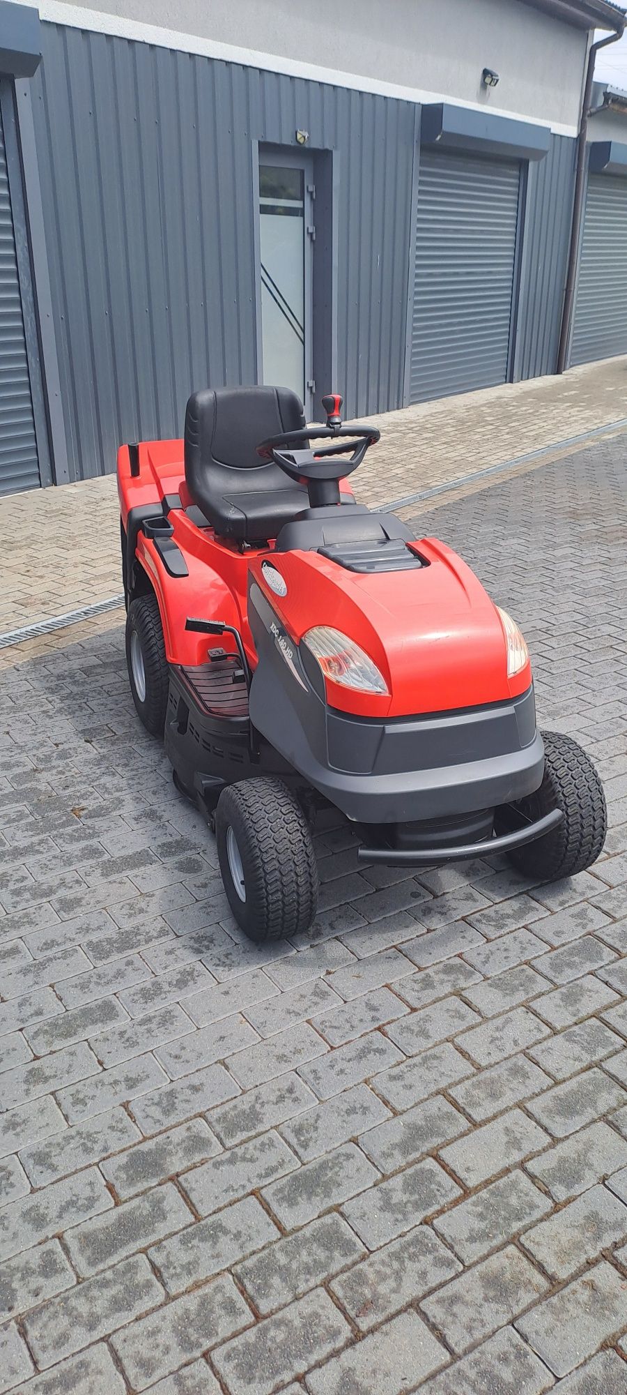 Traktorek kosiarka CastelGarden XDC 140 silnik briggs 13.5 hydrostat