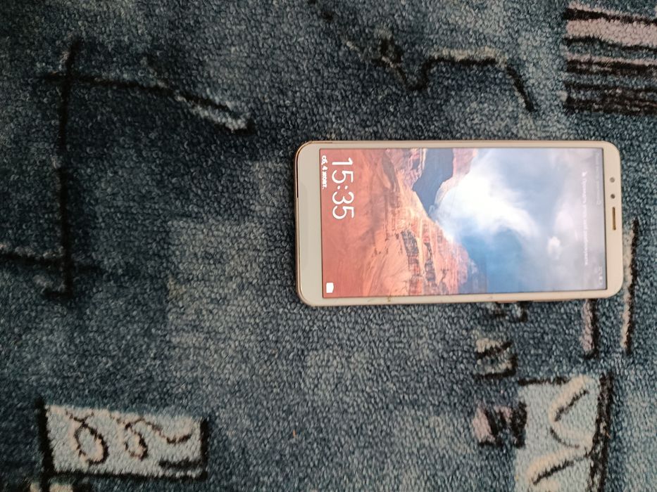 Honor 7x з оригінальним гарантійним талоном.