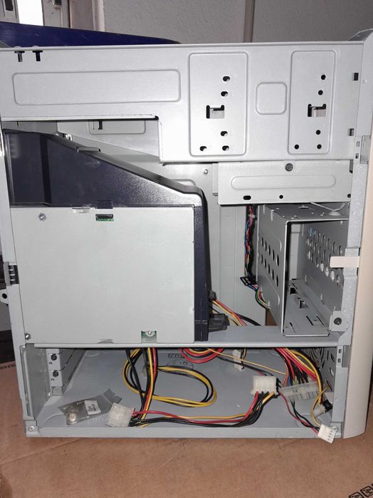 Caixa micro atx + fonte antiga