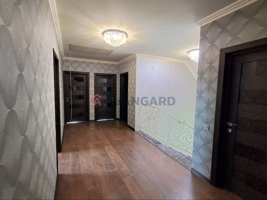 Сучасний будинок з камінним залом та садом, Глеваха (Кожухівка)