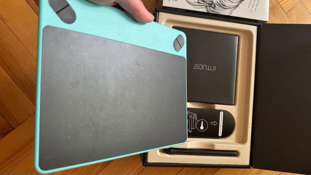 Планшет Wacom intuos small mint blue CTL-490