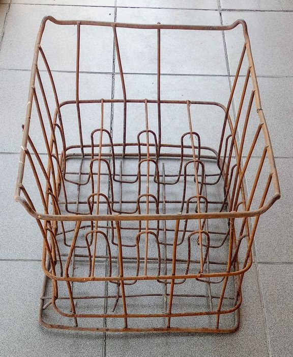 Ящик для бутылок металлический (СССР).