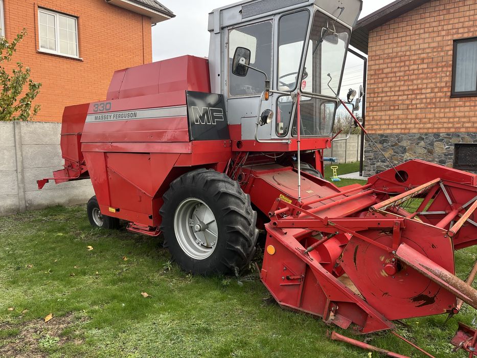 Комбайн Massey Ferguson 330 Массей Фергюсон 330 MF 330