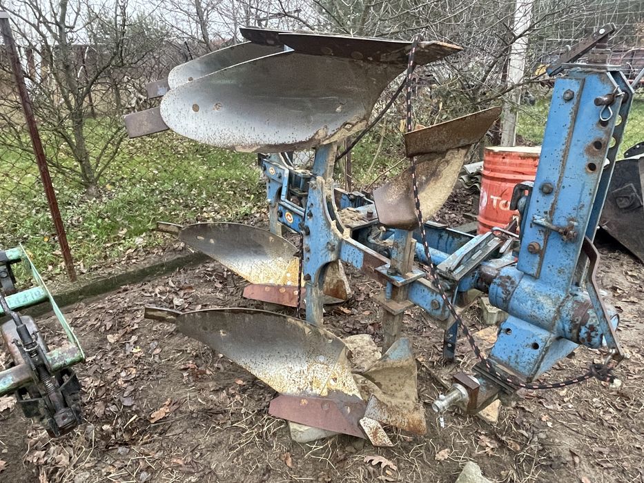 Pług obrotowy 2 skibowy FROST