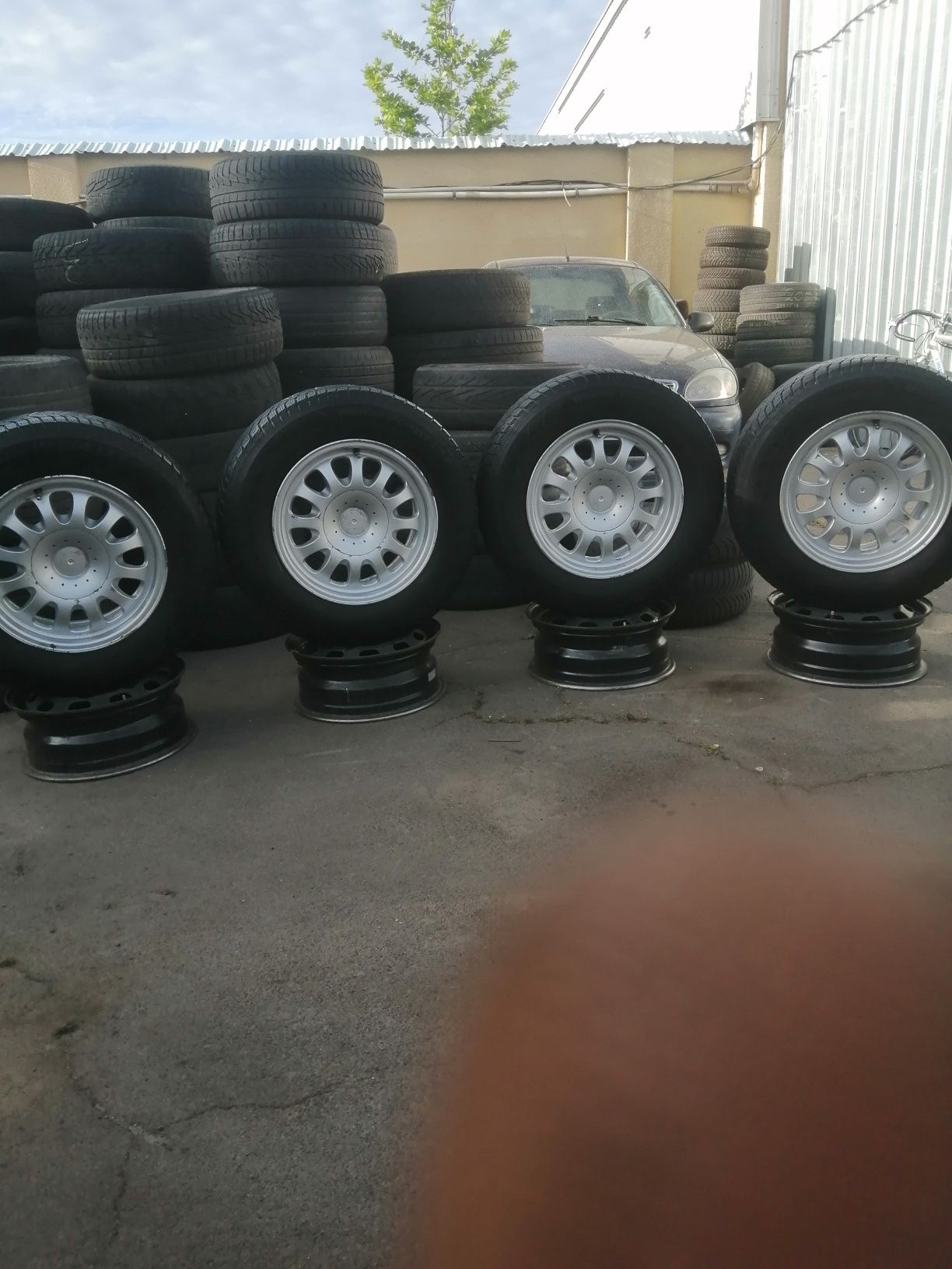 205 70 15.R15 5 ×120 Hankook